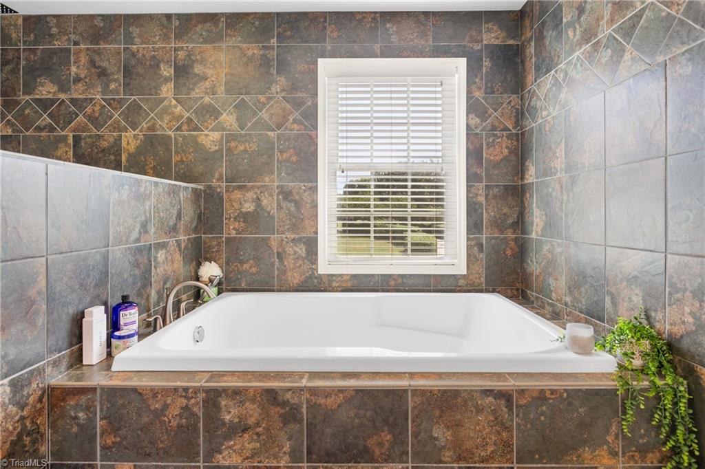 1199 Cesar Court Property Photo 25