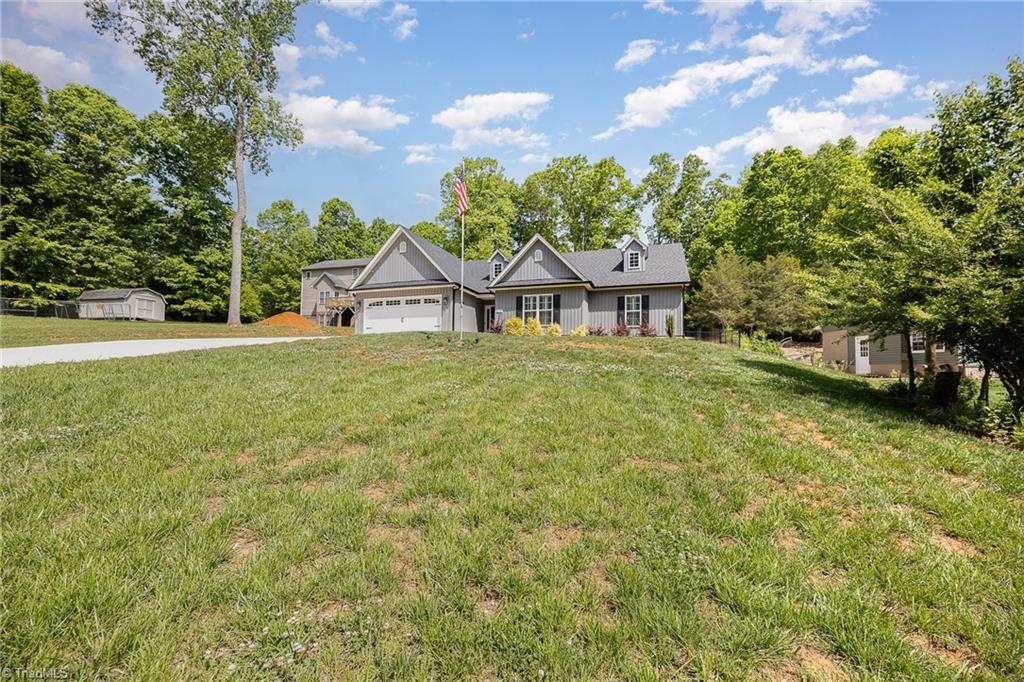 429 Winchester Drive Property Photo 3