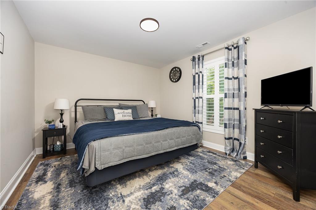 429 Winchester Drive Property Photo 16