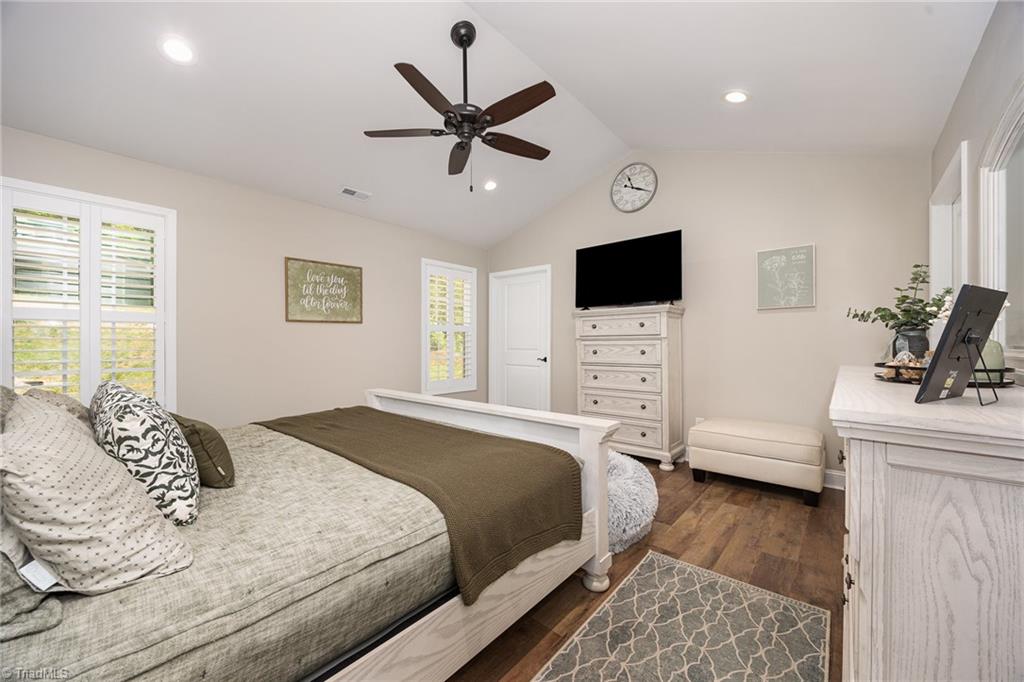 429 Winchester Drive Property Photo 22