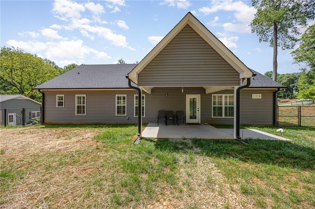 429 Winchester Drive Property Photo 27