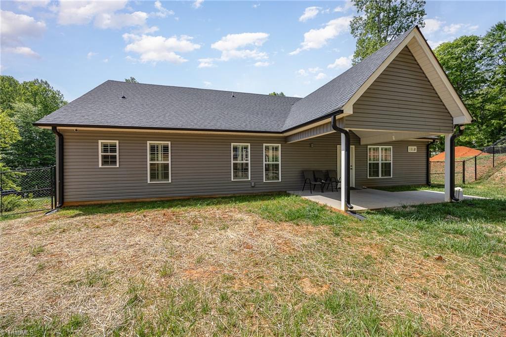 429 Winchester Drive Property Photo 28