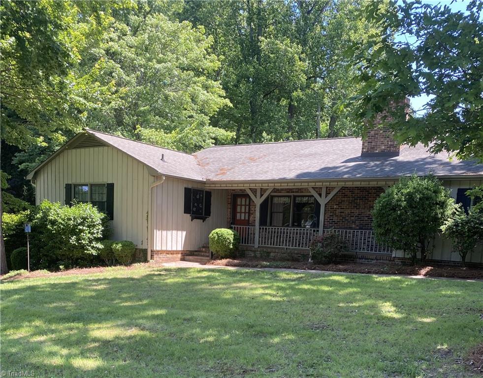 1229 Woodbrook Drive Property Photo 1