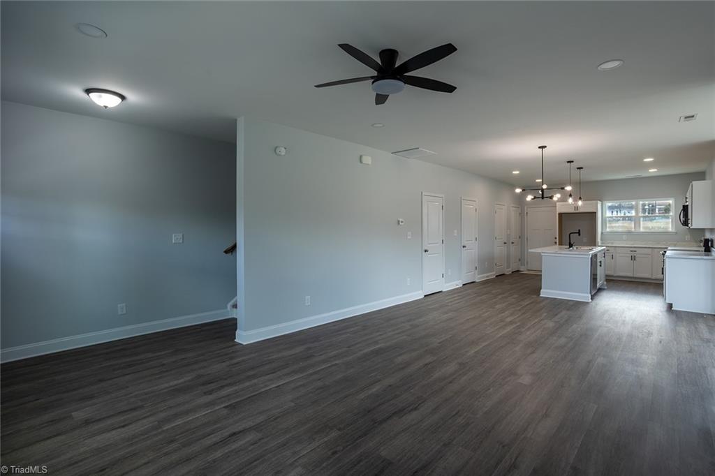 1900 Everitt Street Property Photo 6