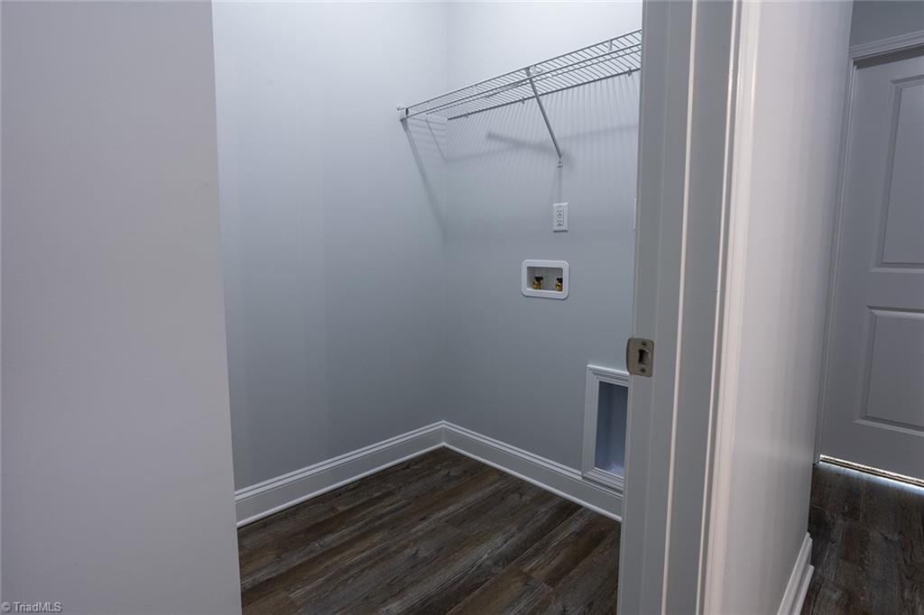 1900 Everitt Street Property Photo 23