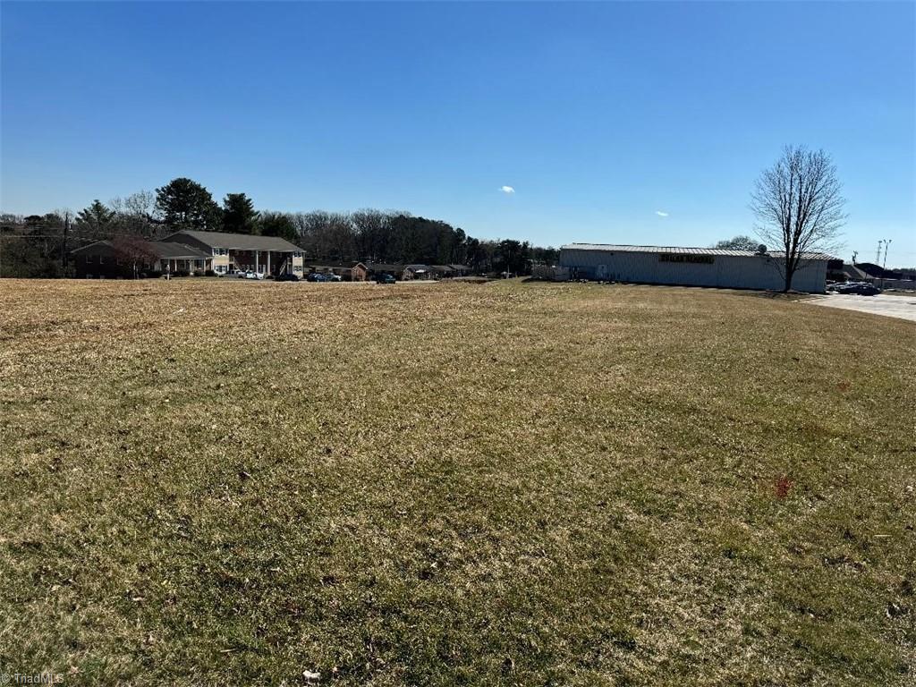00 Pineview Drive Property Photo 8