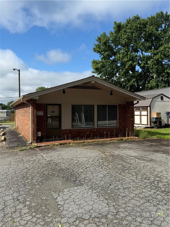 1503 Center Street Property Photo 1