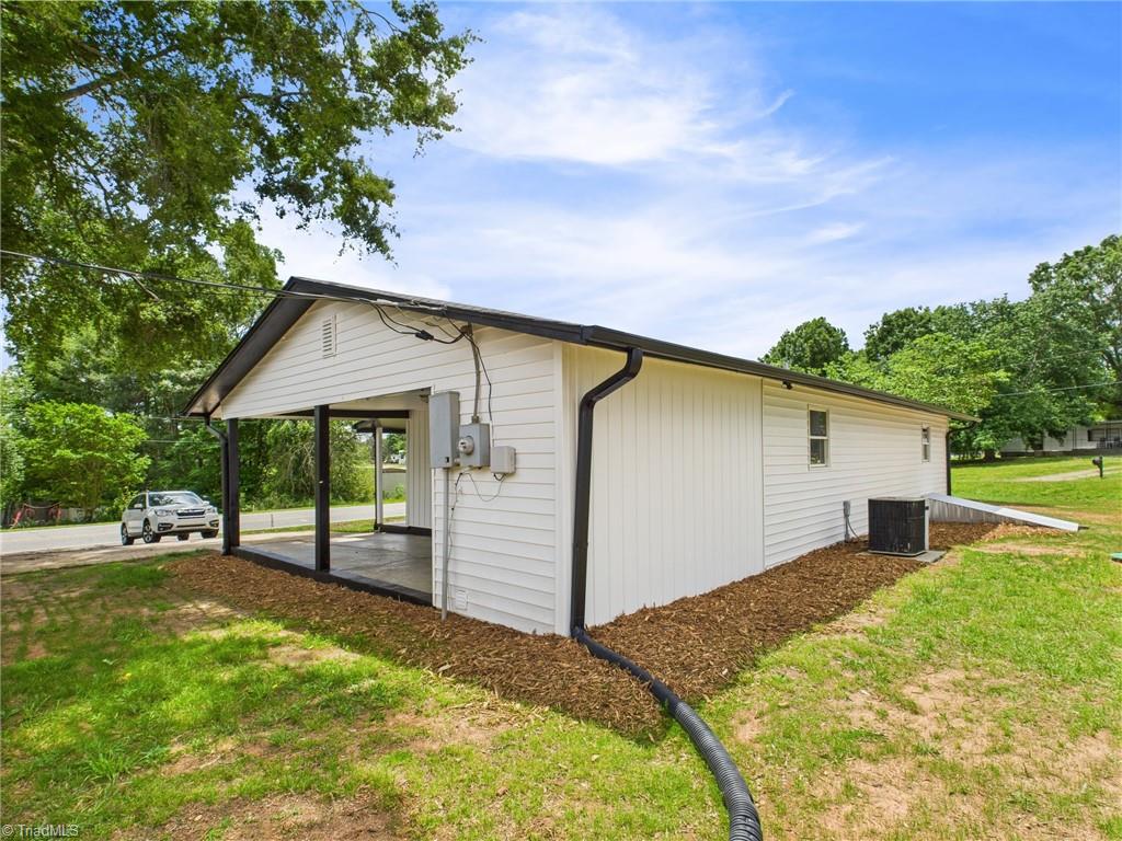 120 Hepler Road Property Photo 5