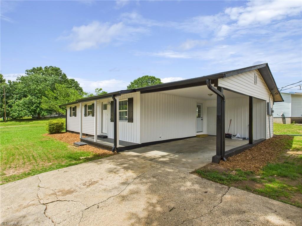 120 Hepler Road Property Photo 6