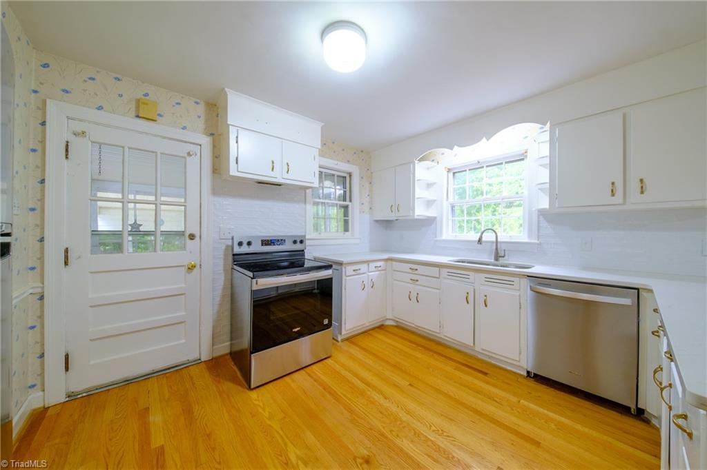 341 Somers Loop Property Photo 38