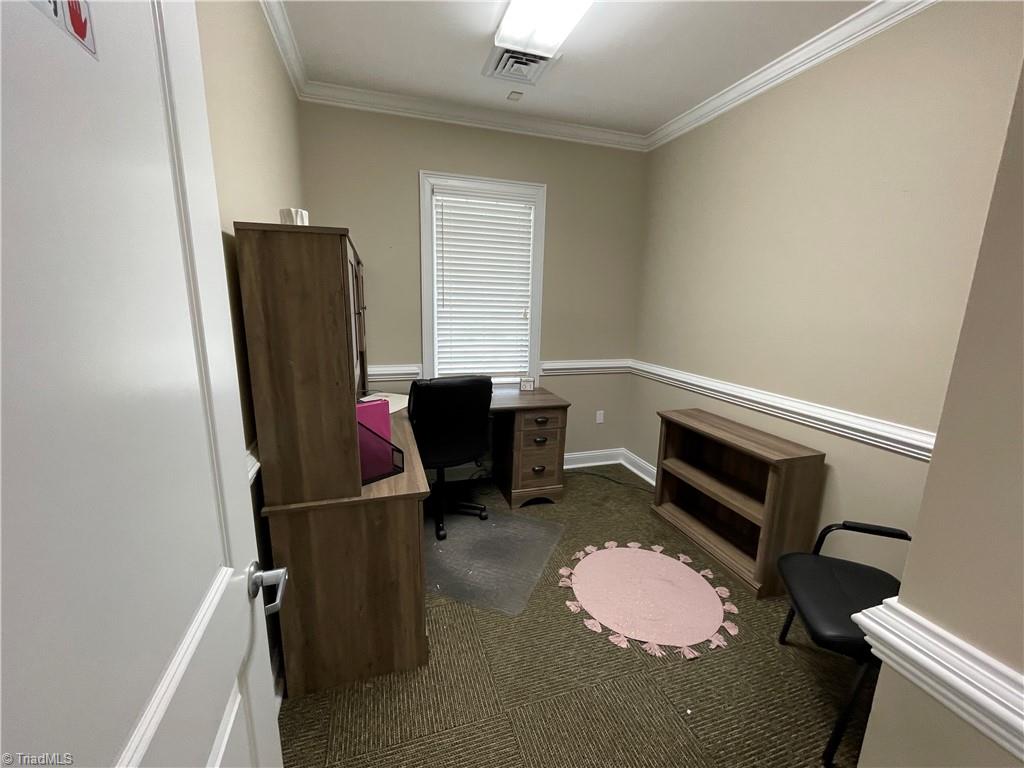 1611 Flora Avenue Property Photo 8