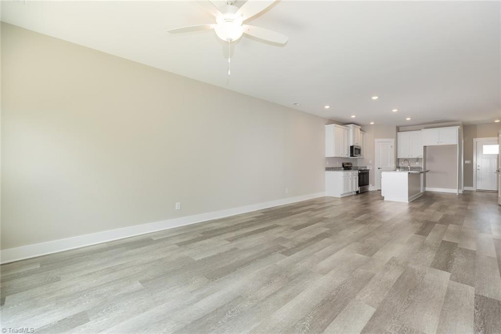 1737 Old Fields Boulevard Property Photo 14