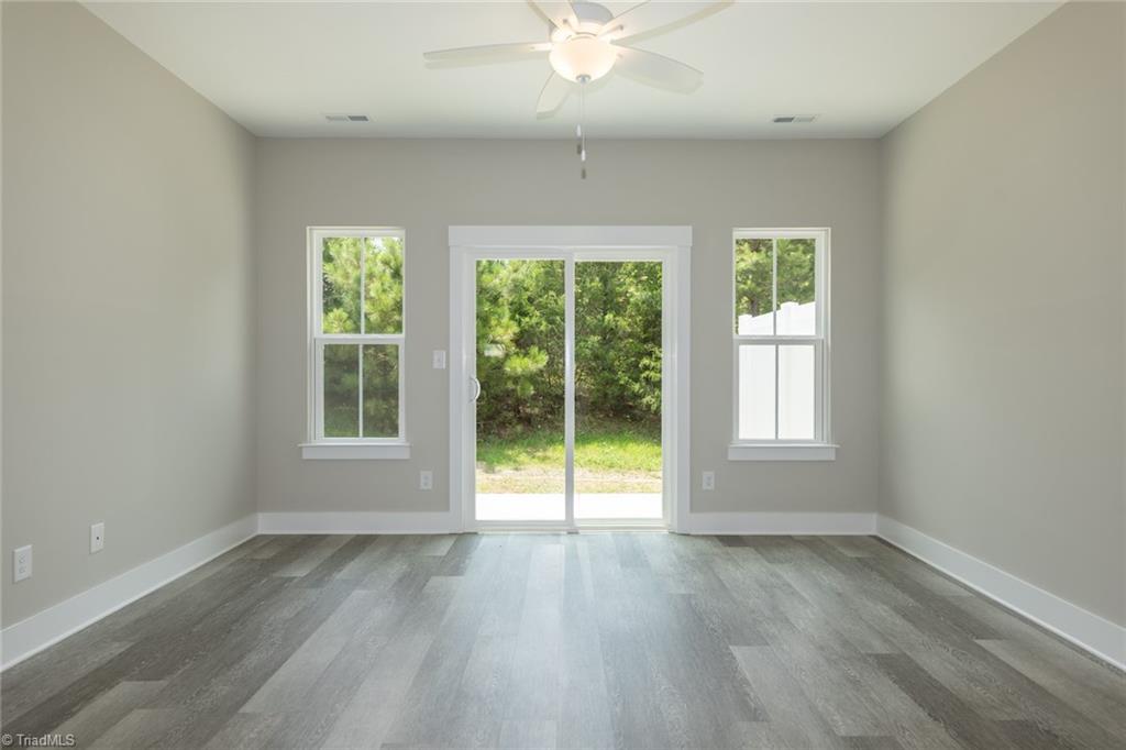 1737 Old Fields Boulevard Property Photo 16