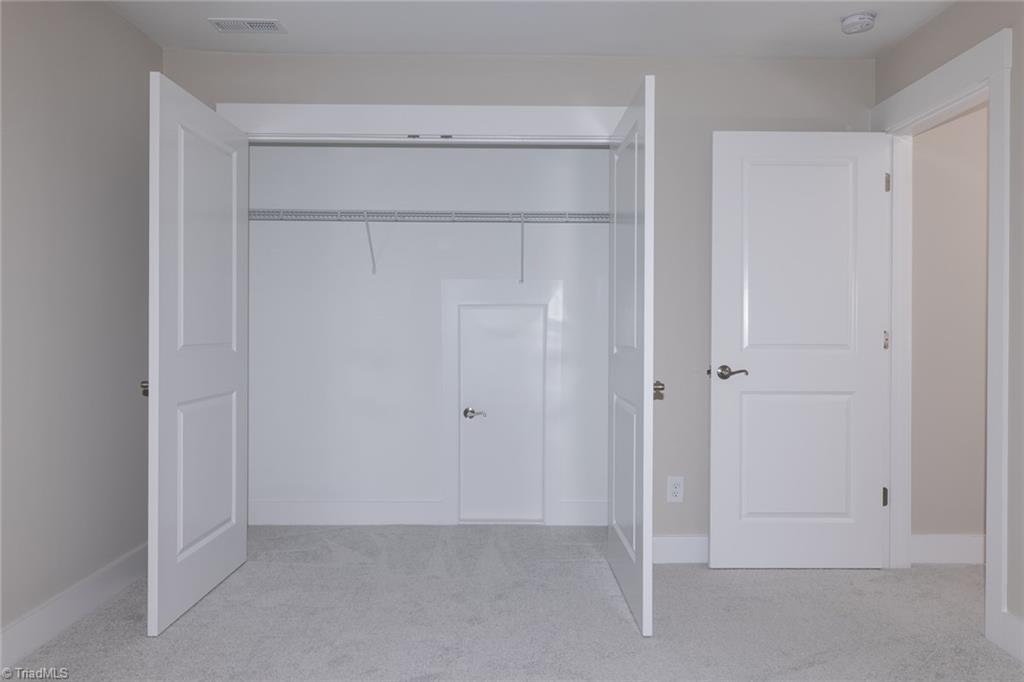 1737 Old Fields Boulevard Property Photo 33