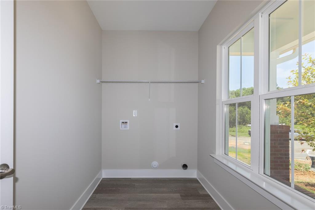 1737 Old Fields Boulevard Property Photo 36