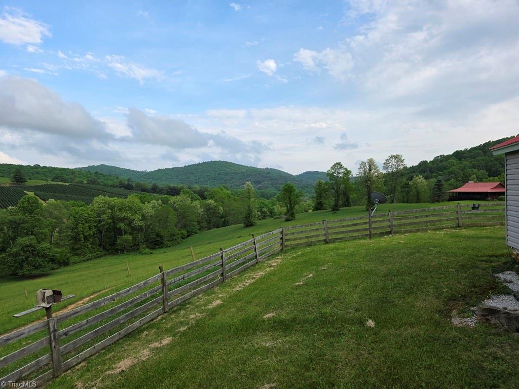 4793 Cheek Mountain Road Property Photo 5