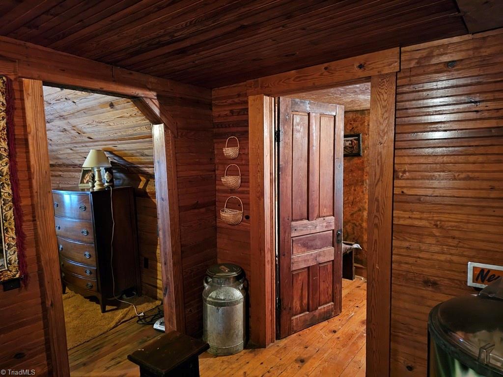 4793 Cheek Mountain Road Property Photo 19