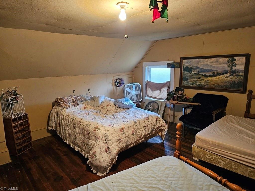 4793 Cheek Mountain Road Property Photo 23