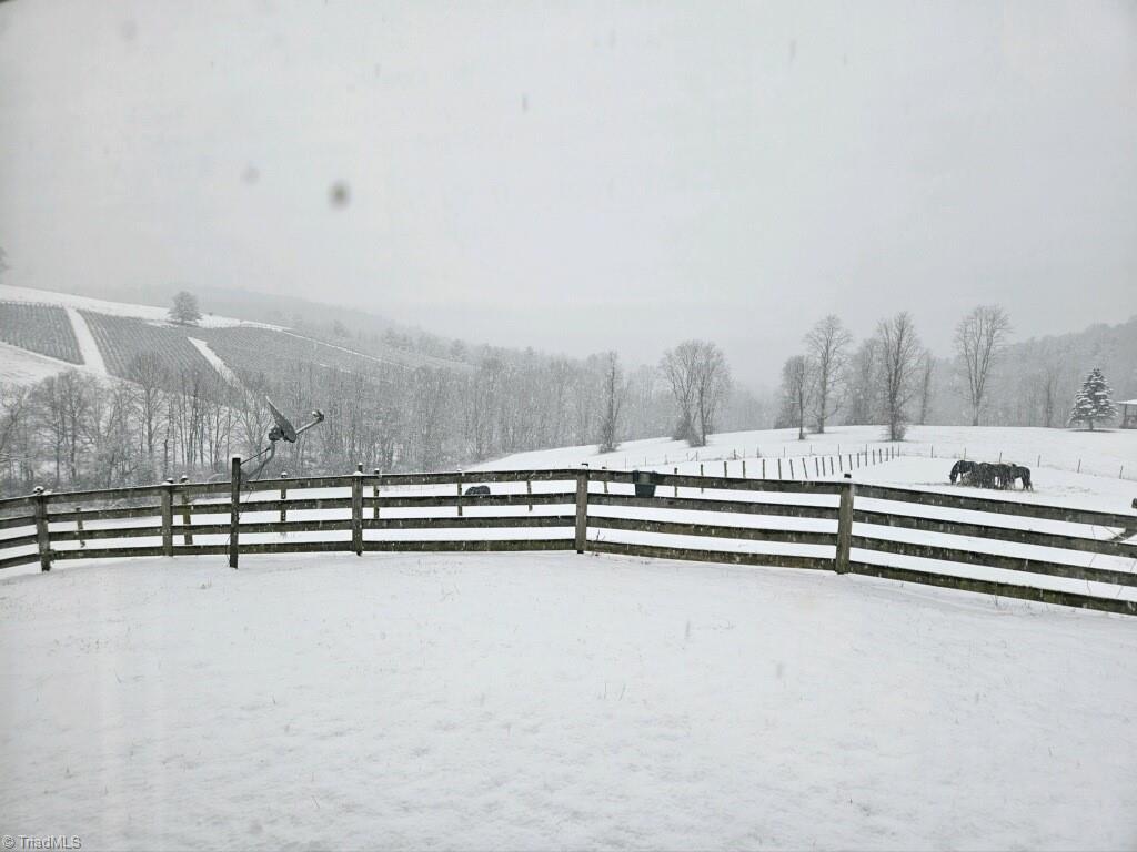 4793 Cheek Mountain Road Property Photo 27