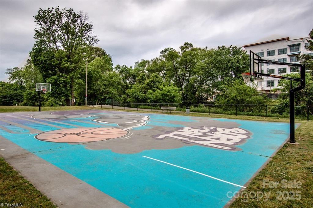 1105 Parkwood Avenue Property Photo 13