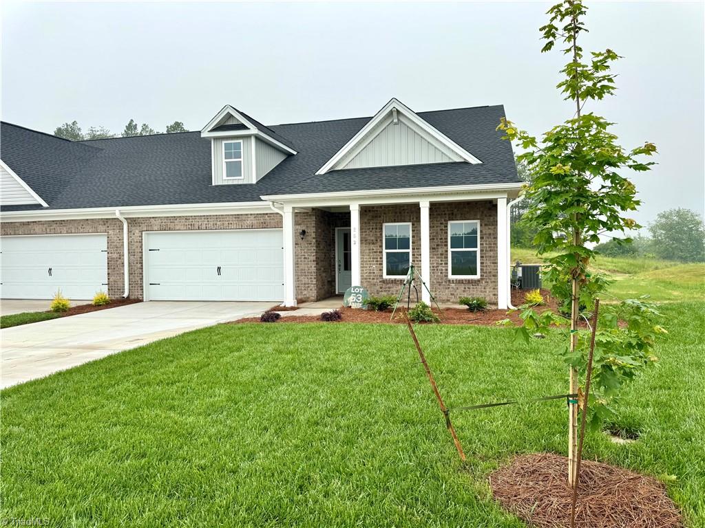 203 Creekside Terrace Property Photo 1