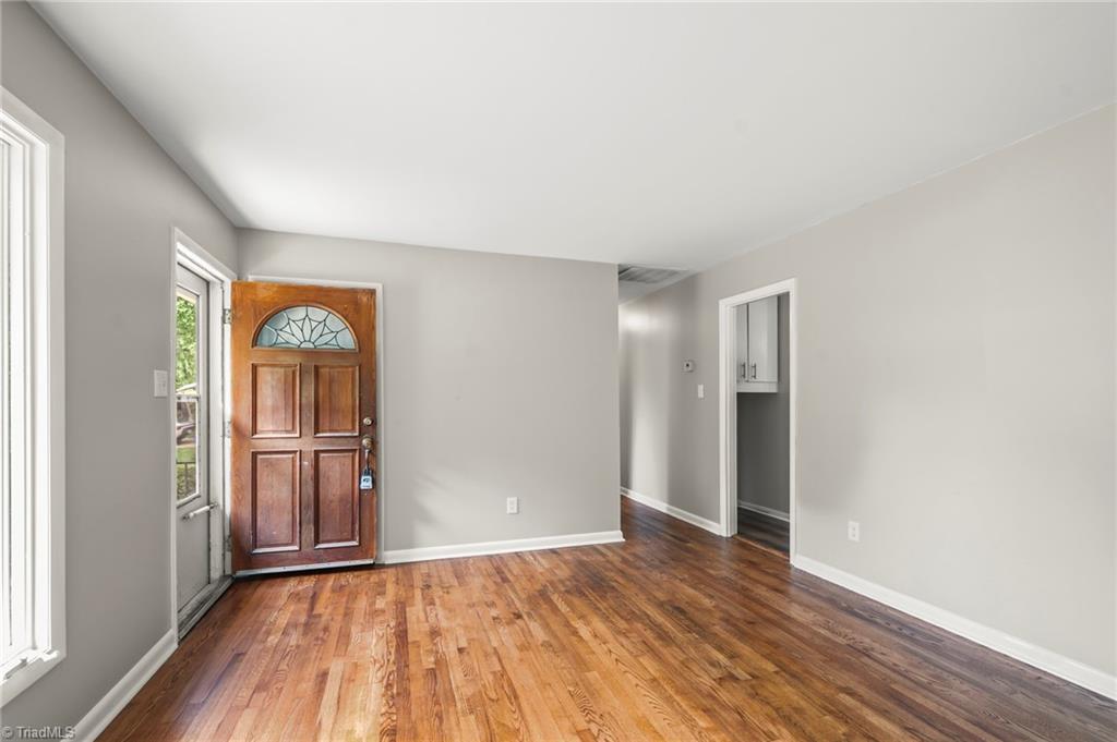 415 Burnham Drive Property Photo 11