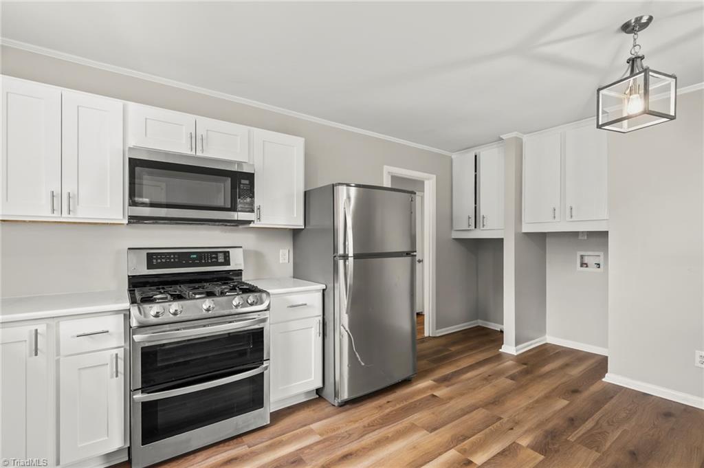 415 Burnham Drive Property Photo 15