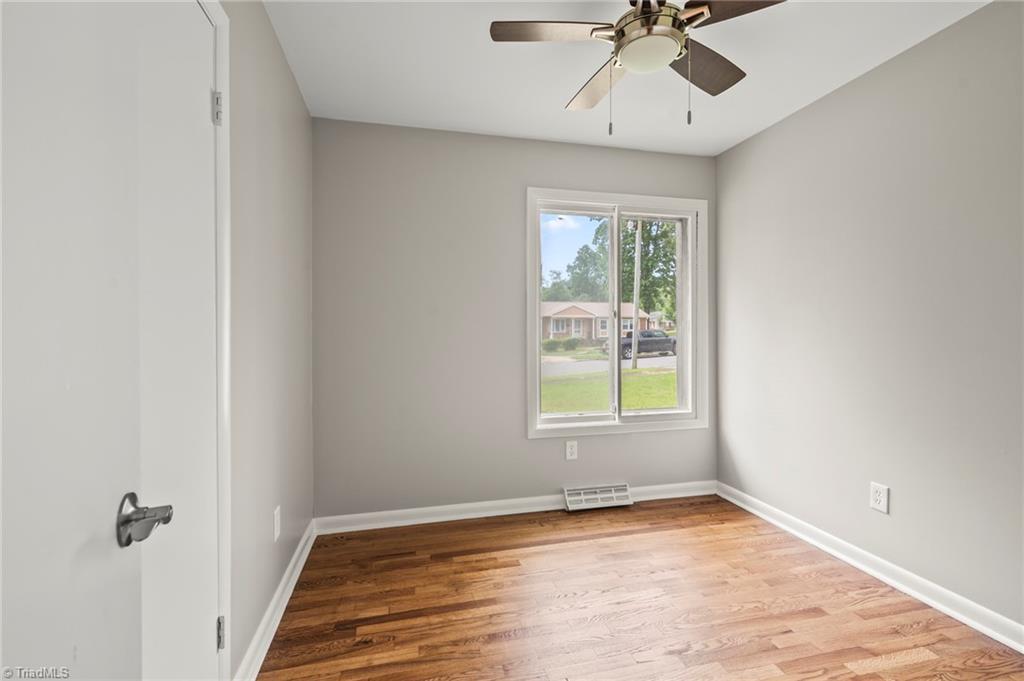 415 Burnham Drive Property Photo 16