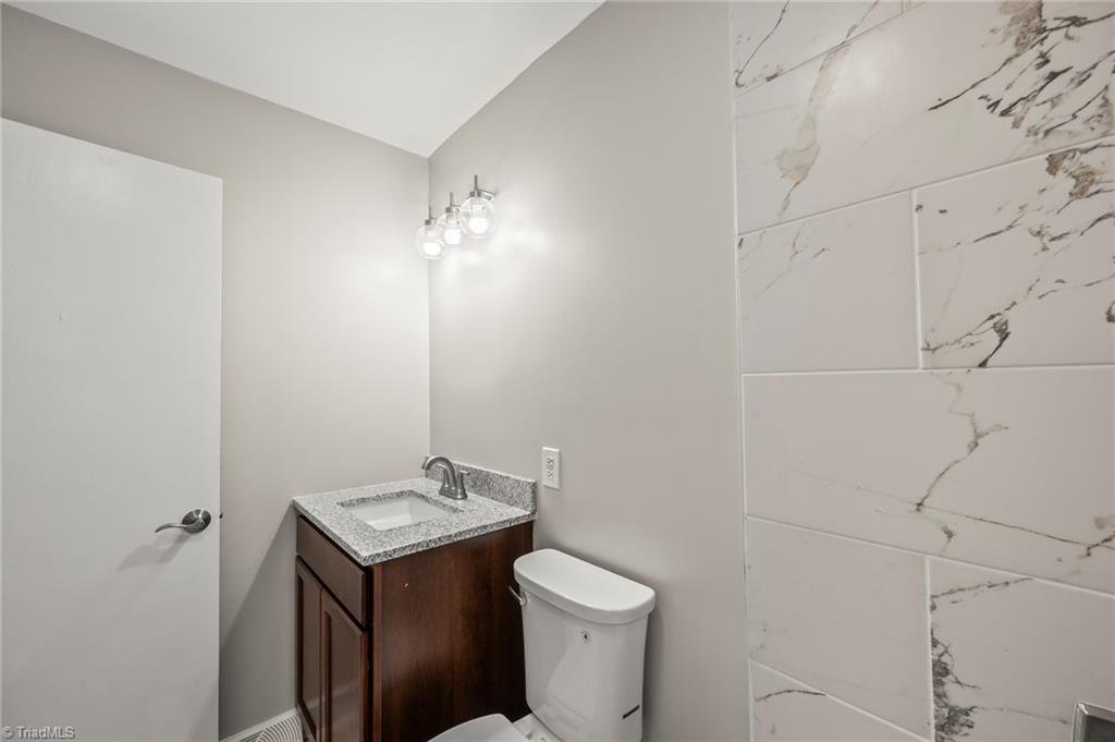 415 Burnham Drive Property Photo 19