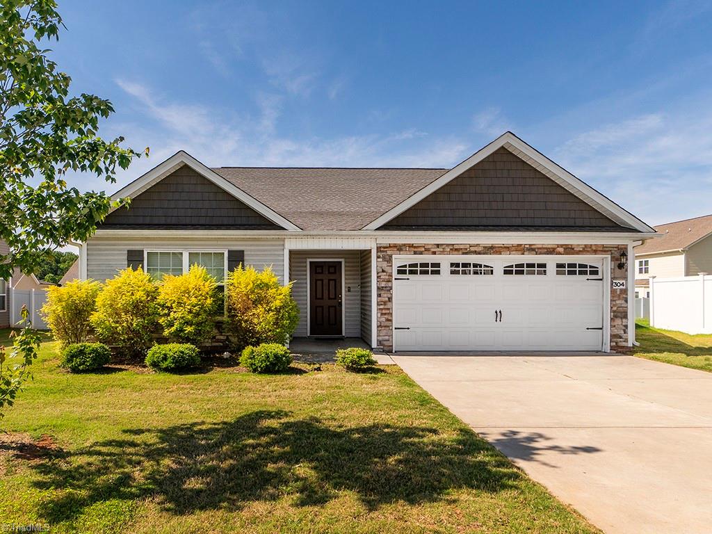 304 Anaconda Trail