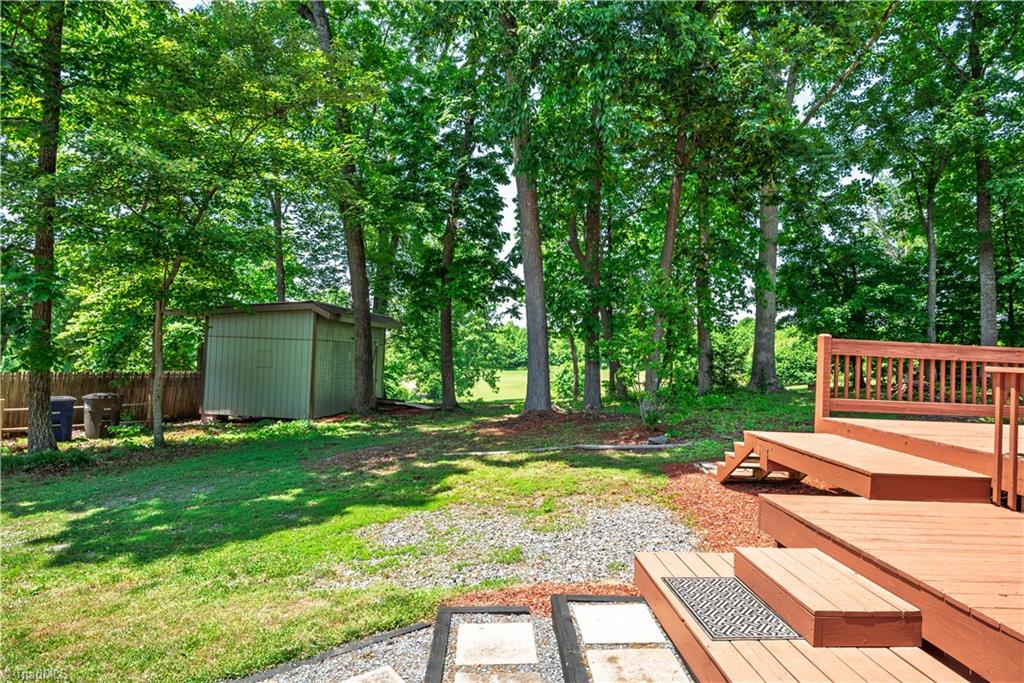 1625 Eagle Crest Drive Property Photo 12