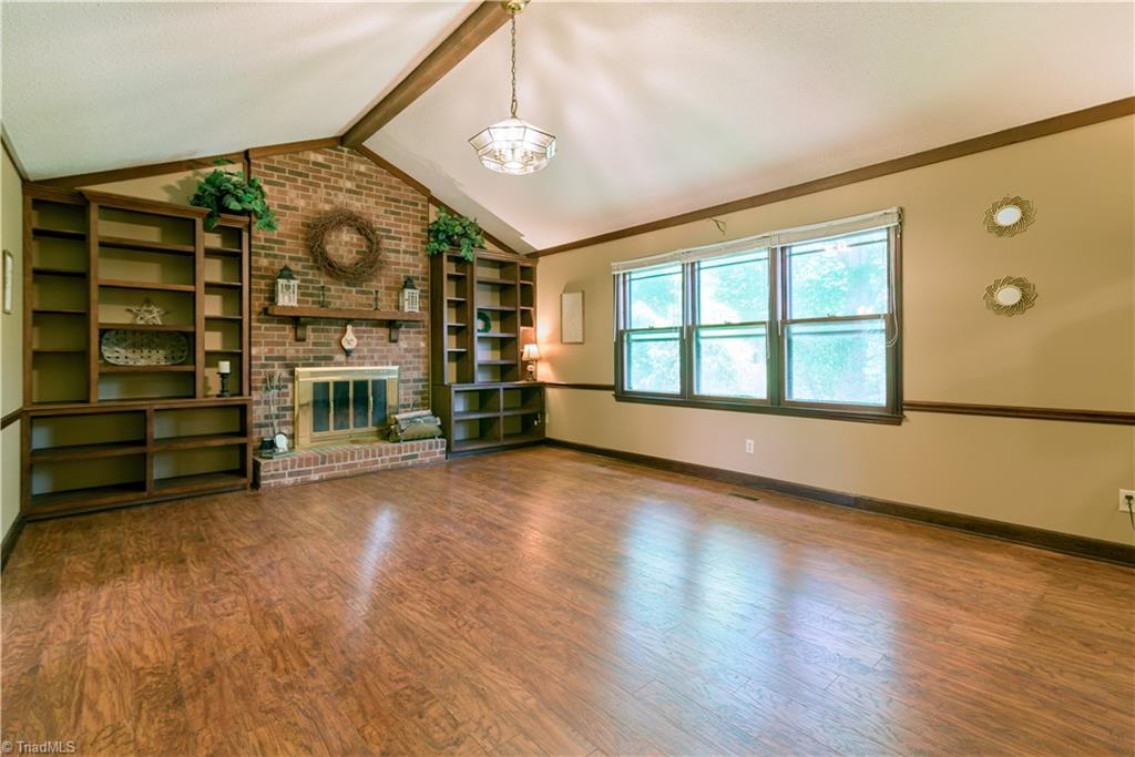 1625 Eagle Crest Drive Property Photo 15