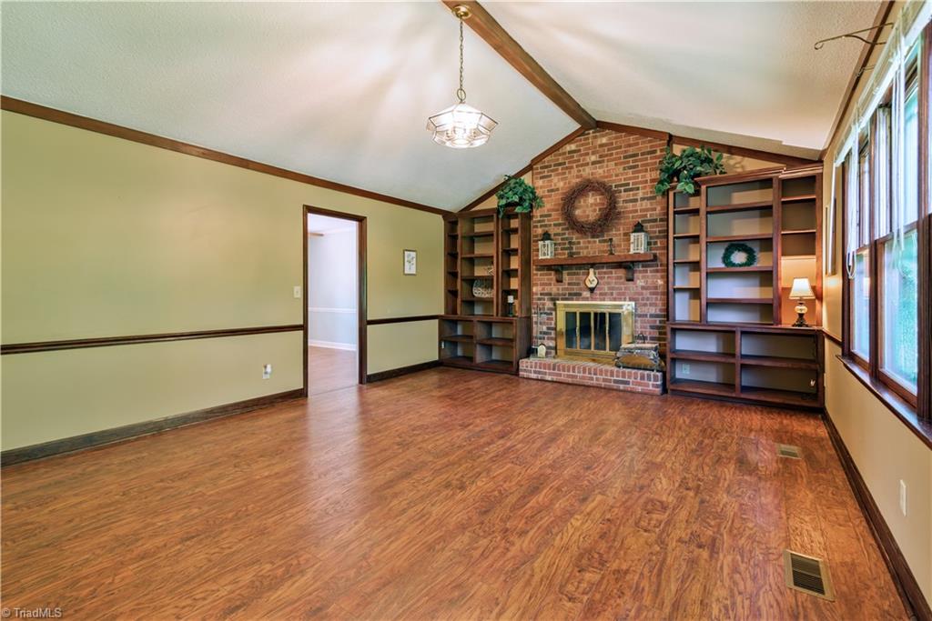 1625 Eagle Crest Drive Property Photo 16