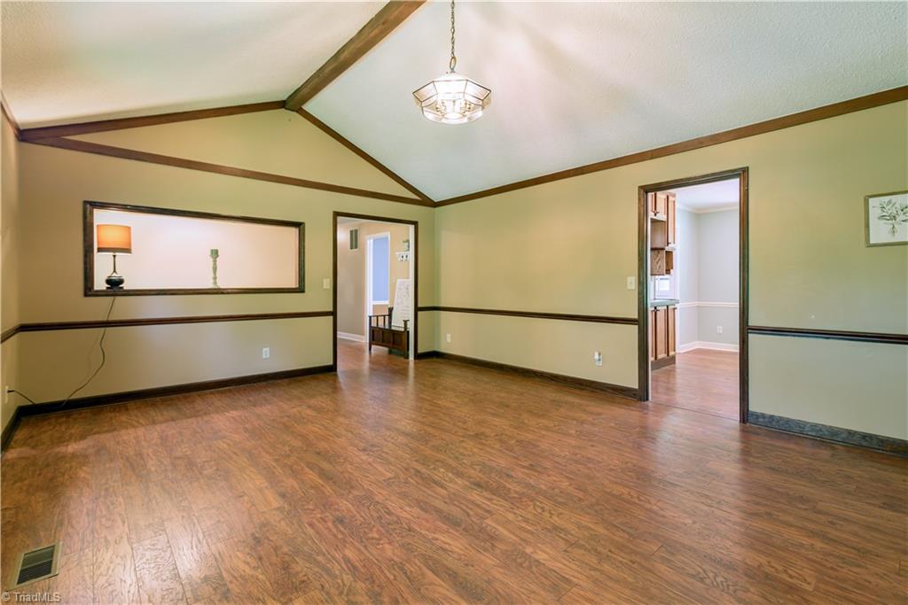 1625 Eagle Crest Drive Property Photo 17