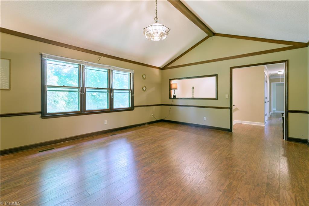 1625 Eagle Crest Drive Property Photo 18