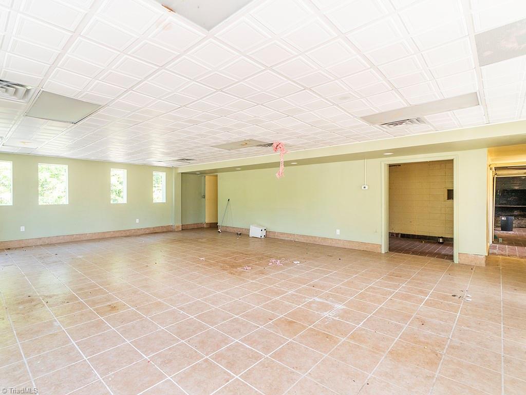 1540 Maple Avenue Property Photo 10
