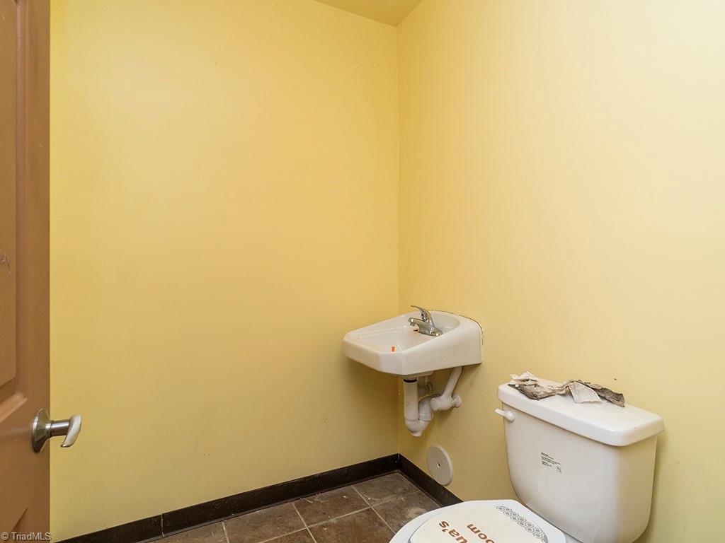 1540 Maple Avenue Property Photo 23