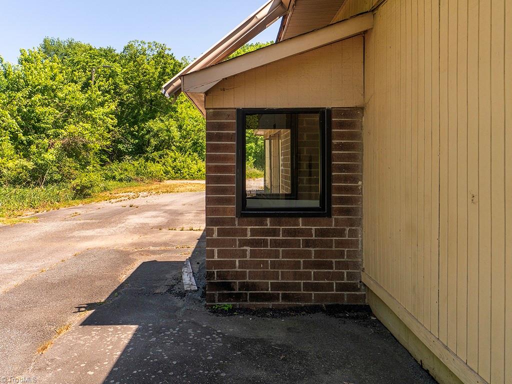 1540 Maple Avenue Property Photo 26