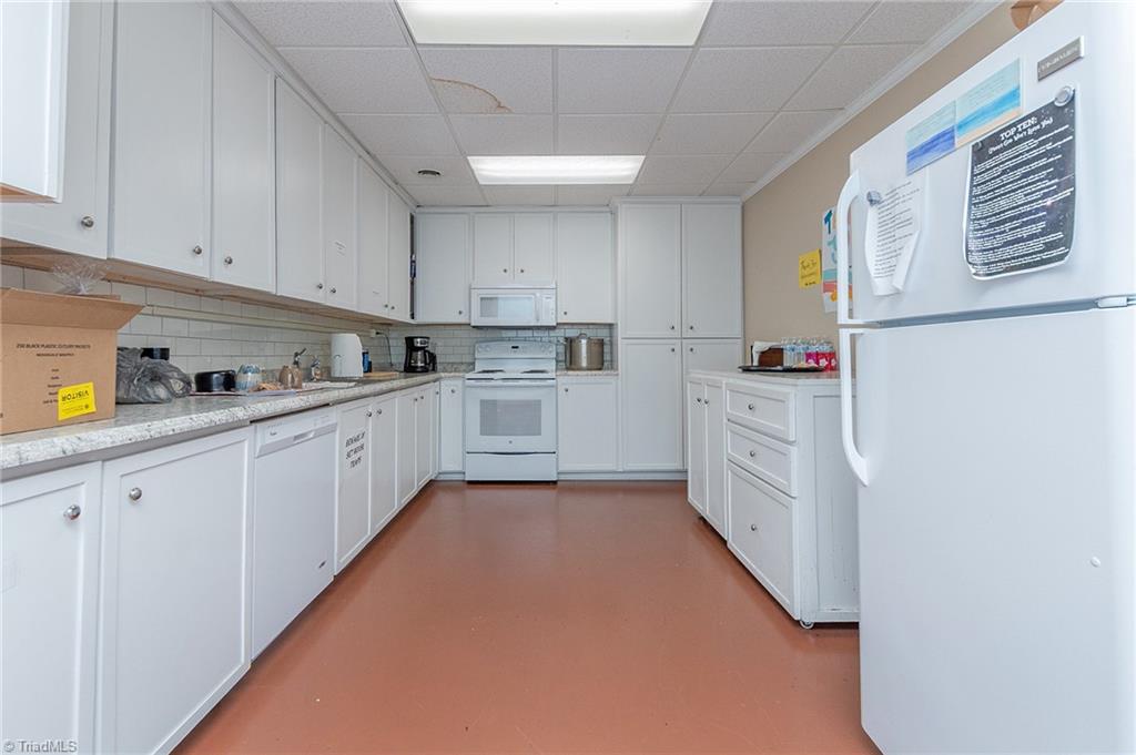 22 S Talbert Boulevard Property Photo 14