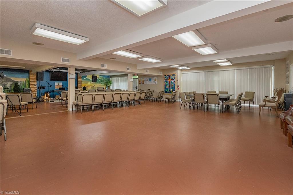 22 S Talbert Boulevard Property Photo 23
