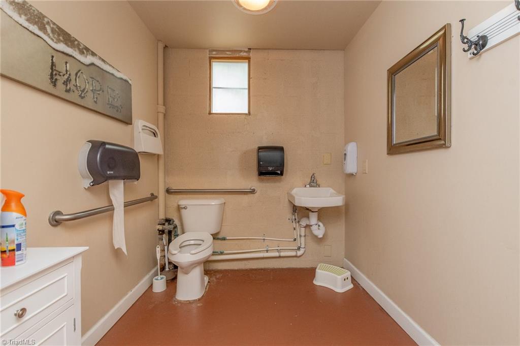 22 S Talbert Boulevard Property Photo 25