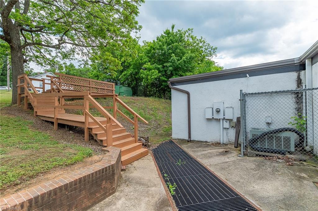 22 S Talbert Boulevard Property Photo 34