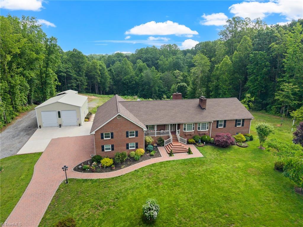 6571 Woodmere Drive Property Photo