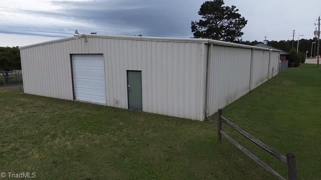195 N Trade Street Property Photo 5