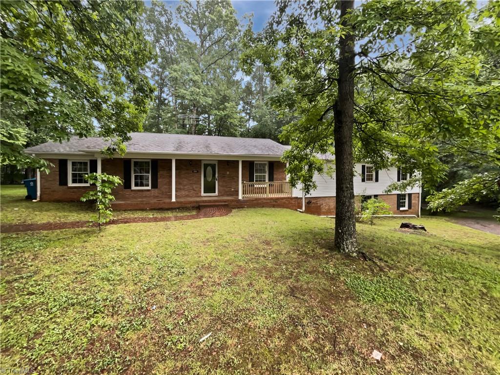 236 Wandering Lane Property Photo 1
