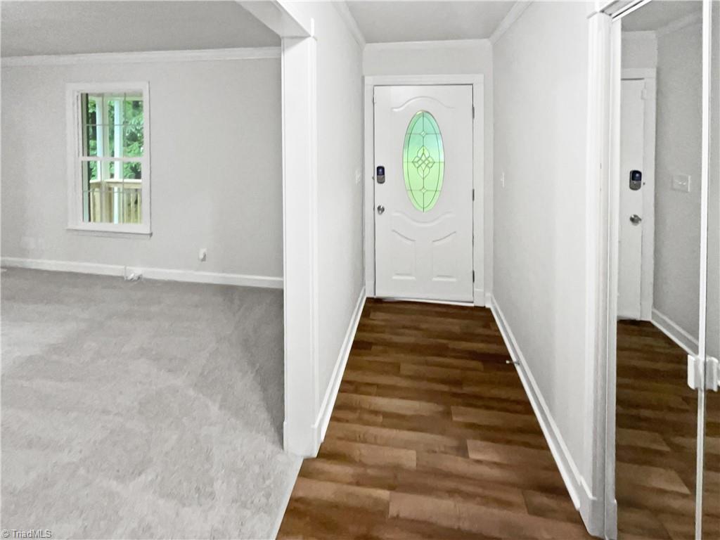 236 Wandering Lane Property Photo 8