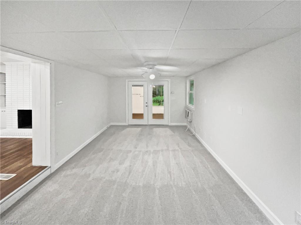 236 Wandering Lane Property Photo 12