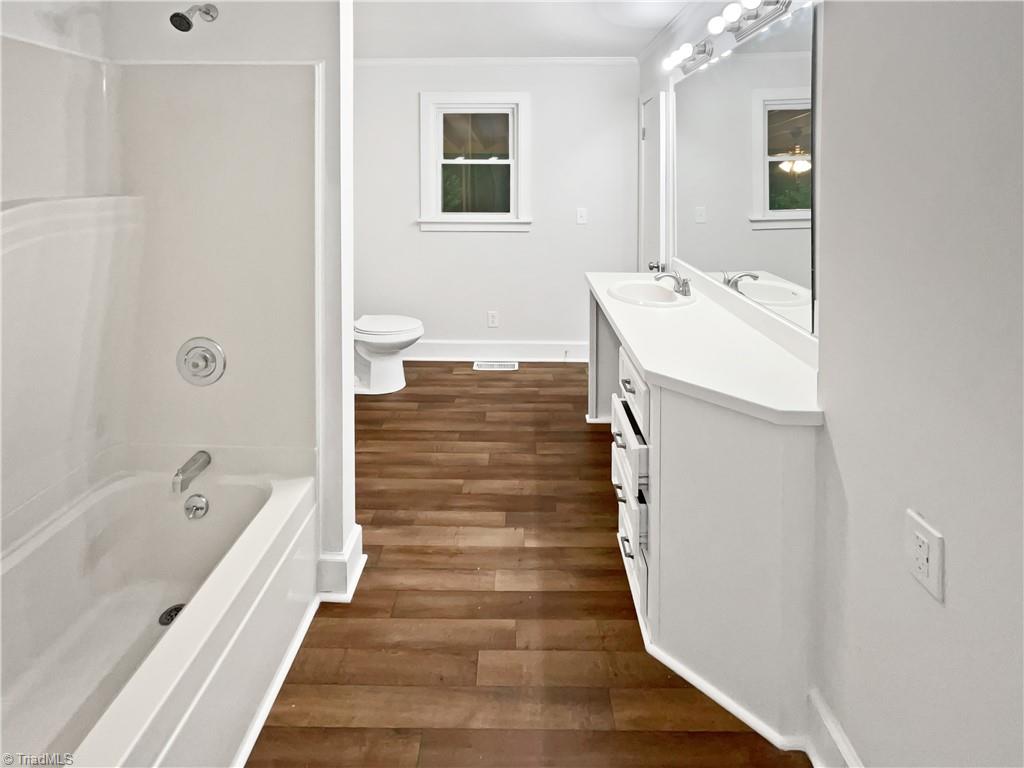 236 Wandering Lane Property Photo 15