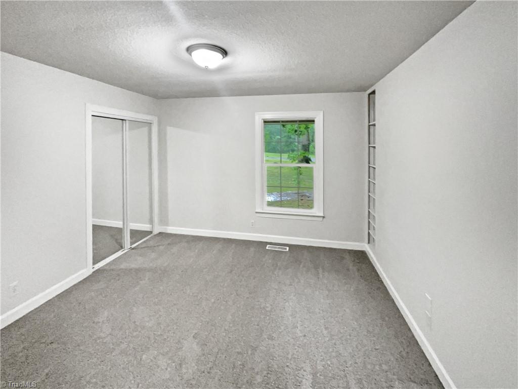 236 Wandering Lane Property Photo 18