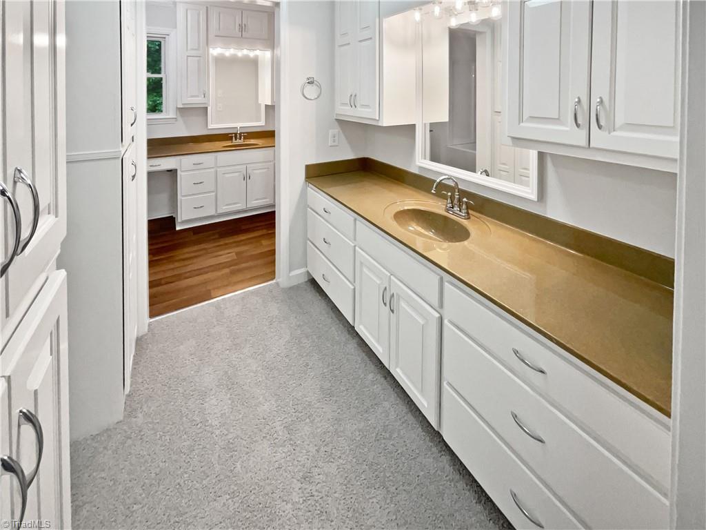 236 Wandering Lane Property Photo 30